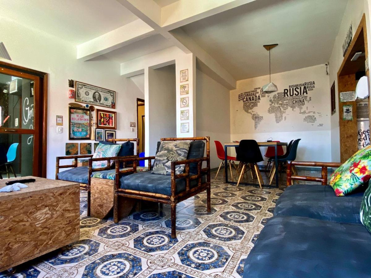 A Coroa Hostel & Suites アハイアウ・ド・カボ エクステリア 写真