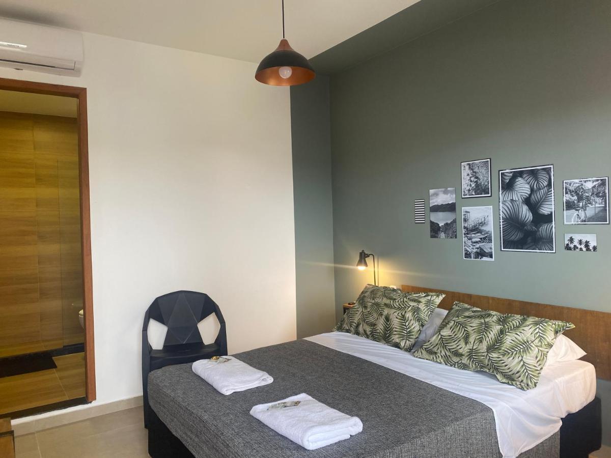 A Coroa Hostel & Suites アハイアウ・ド・カボ エクステリア 写真