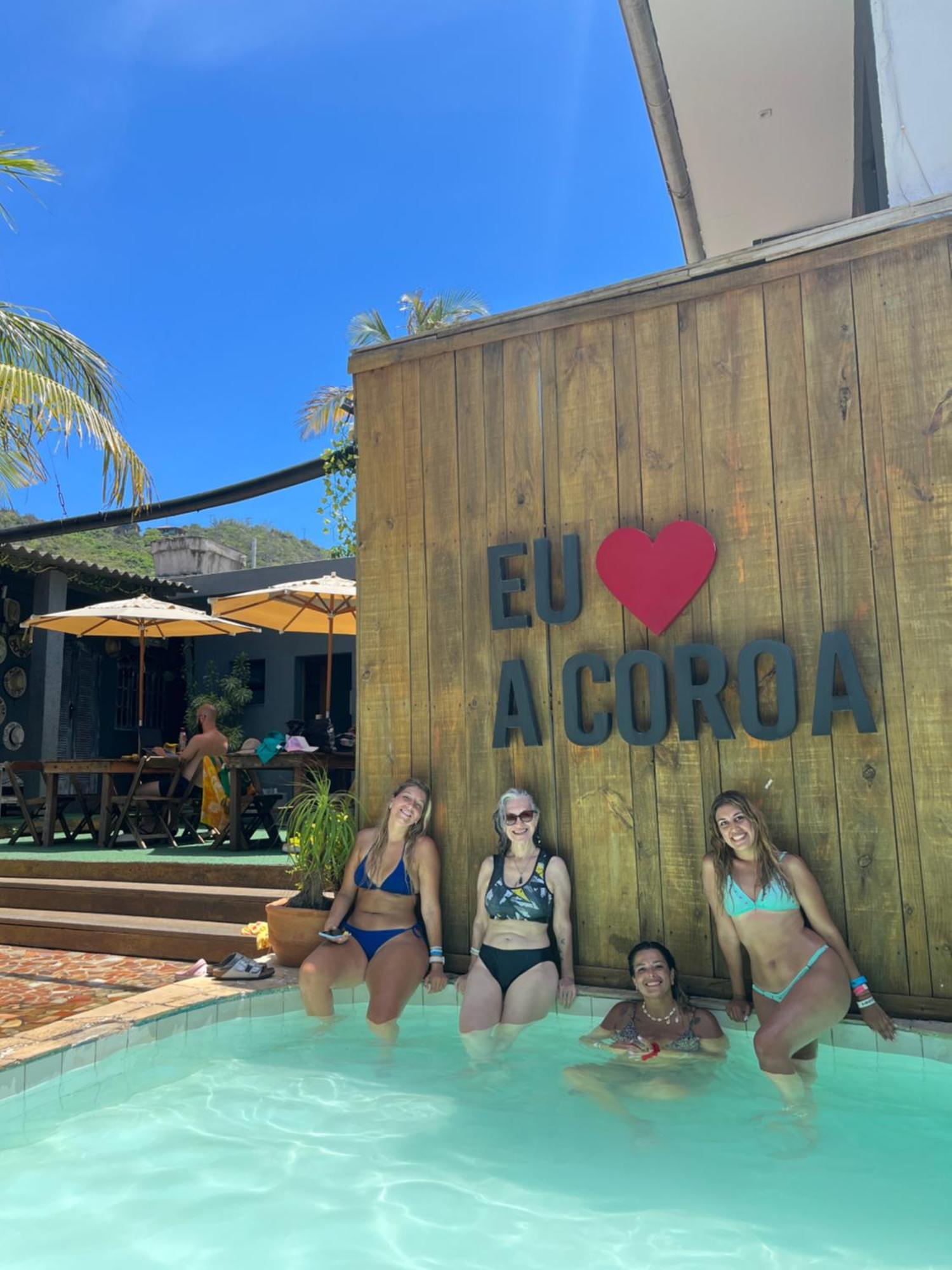 A Coroa Hostel & Suites アハイアウ・ド・カボ エクステリア 写真