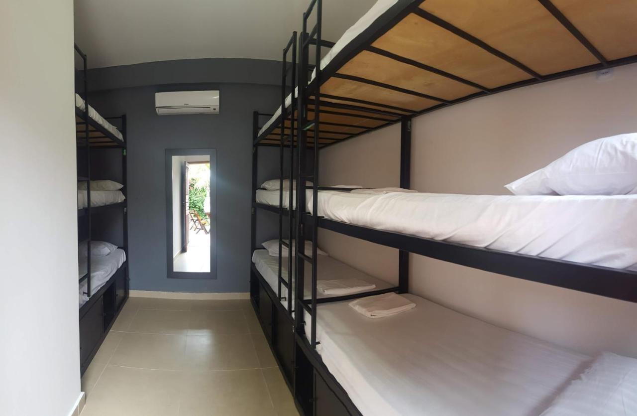 A Coroa Hostel & Suites アハイアウ・ド・カボ エクステリア 写真